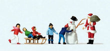 Load image into Gallery viewer, Preiser 10626 HO Scale Christmas Figure Set in Merry Christmas Box