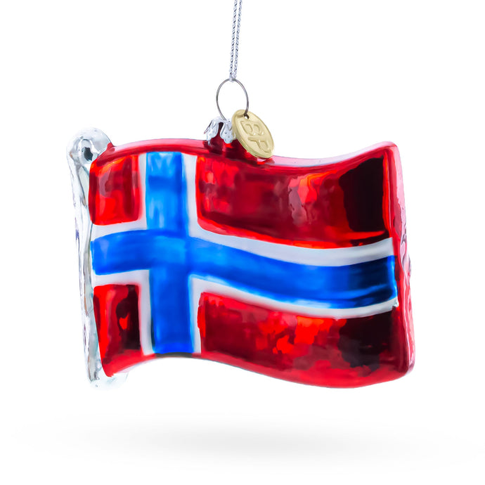 Waving Flag of Norway Glass Christmas Ornament