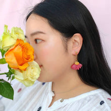 Load image into Gallery viewer, Coneflower Bloom Acrylic Earrings
