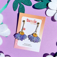 Load image into Gallery viewer, Coneflower Bloom Acrylic Earrings
