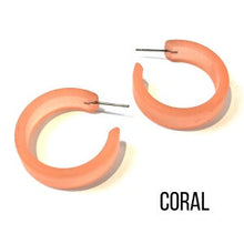 Load image into Gallery viewer, Chandler Hoop Earrings