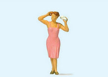 Load image into Gallery viewer, Preiser 28120 HO Scale People Working -- Styling Her Hair