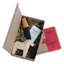Load image into Gallery viewer, Mora Carving Knife Kit with Dala Horse Block #14041