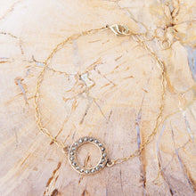 Load image into Gallery viewer, Delicate Stones Line Bronze Bracelet