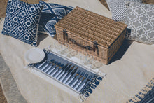 Load image into Gallery viewer, Belmont Picnic Basket