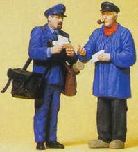 Load image into Gallery viewer, Preiser 45093 G Scale Pedestrians 1/24 Scale - Letter Carrier &amp; Letter Recipient