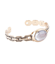 Load image into Gallery viewer, Etto Black Mother of Pearl Golden Cuff Bracelet