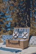 Load image into Gallery viewer, Belmont Picnic Basket