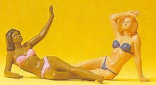 Load image into Gallery viewer, Preiser 45017 G Scale Reclining Women on Beach