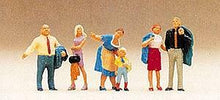 Load image into Gallery viewer, Preiser 10279 HO Scale Pedestrians -- Family in City