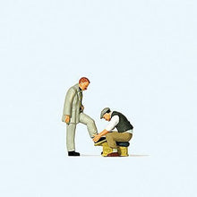 Load image into Gallery viewer, Preiser 28184 HO Scale Shoe Shine Boy &amp; Customer