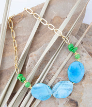 Load image into Gallery viewer, Fresh Twist Lime and Blue Agate Golden Chunky Necklace