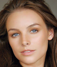 Load image into Gallery viewer, GlamAire™ Airbrush Foundation, Ultra HD Airbrush Makeup