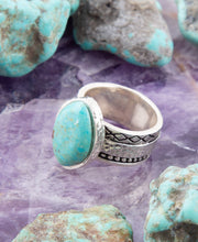 Load image into Gallery viewer, Hammered Big Sterling Silver and Blue Turquoise Ring