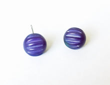 Load image into Gallery viewer, Navy Blue Matte Corrugated Ball Stud Earrings