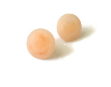 Load image into Gallery viewer, Peach Marbled Matte Disc Stud Earrings