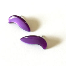 Load image into Gallery viewer, Deep Purple Moonglow Paisley Swish Stud Earrings