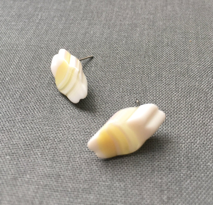 Yellow & White Sliding Daisy Stud Earrings