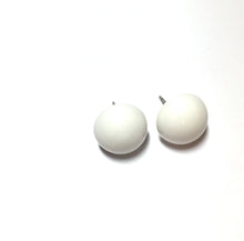 Load image into Gallery viewer, White Retro Button Stud Earrings