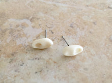 Load image into Gallery viewer, Cream Vintage Lucite Clog Stud Earrings
