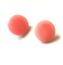 Load image into Gallery viewer, Pink Pastel Marbled Matte Disc Stud Earrings