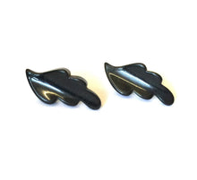 Load image into Gallery viewer, Black Swirled Leaf Vintage Lucite Stud Earrings