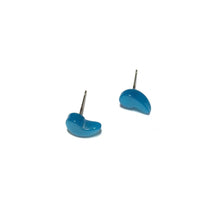 Load image into Gallery viewer, Aqua Blue Moonglow Vintage Comma Stud Earrings