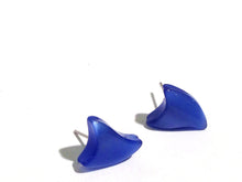 Load image into Gallery viewer, Sapphire Blue Moonglow Swirl Deco Shark Fin Stud Earrings
