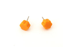 Load image into Gallery viewer, Deco Daisies Flower Stud Earring Set - Lucite Post Earrings - Green Orange and Turquoise