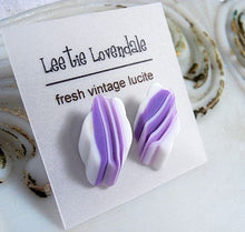 Load image into Gallery viewer, Lavender &amp; White Sliding Daisy Stud Earrings