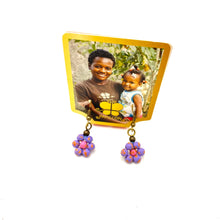 Load image into Gallery viewer, Ceramic Daisy Earring