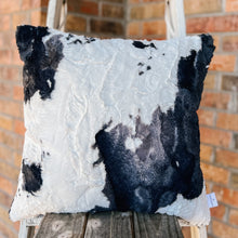 Load image into Gallery viewer, Finished 20x20 Pillow Cover with Invisible Zipper