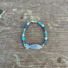 Load image into Gallery viewer, Aluminum Fish Clasp Bracelet