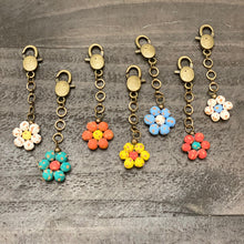 Load image into Gallery viewer, Ceramic Daisy Keychain