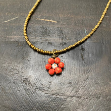Load image into Gallery viewer, Ceramic Daisy Necklace