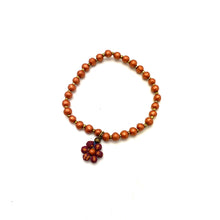 Load image into Gallery viewer, Ceramic Daisy Bracelet