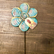 Load image into Gallery viewer, Floral Garden Stake