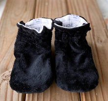 Load image into Gallery viewer, Classic Style Booties 6-12 months - 5" Sole Ready to Ship