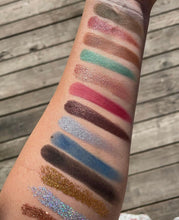Load image into Gallery viewer, Spell Book - Eyeshadow Palette