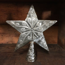 Load image into Gallery viewer, Metal Tree Topper