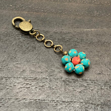 Load image into Gallery viewer, Ceramic Daisy Keychain