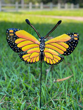 Load image into Gallery viewer, Realistic Butterfly Garden Stake