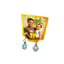 Load image into Gallery viewer, Ceramic Daisy Earring