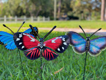 Load image into Gallery viewer, Realistic Butterfly Garden Stake