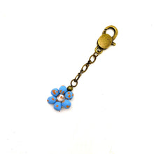 Load image into Gallery viewer, Ceramic Daisy Keychain