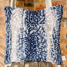 Load image into Gallery viewer, Finished 20x20 Pillow Cover with Invisible Zipper