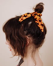 Load image into Gallery viewer, Boogie Shoes - Scrunchie Tie
