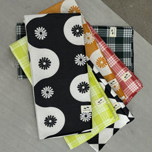 Load image into Gallery viewer, Palaka Quick-Dry Kitchen Towel - Electro