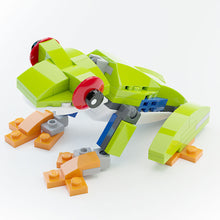 Load image into Gallery viewer, Red-Eye Tree Frog - Custom Building Set made using LEGO parts - B3 Customs