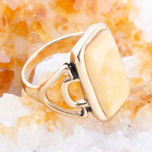 Load image into Gallery viewer, Luster Yellow Agate Golden Statement Ring